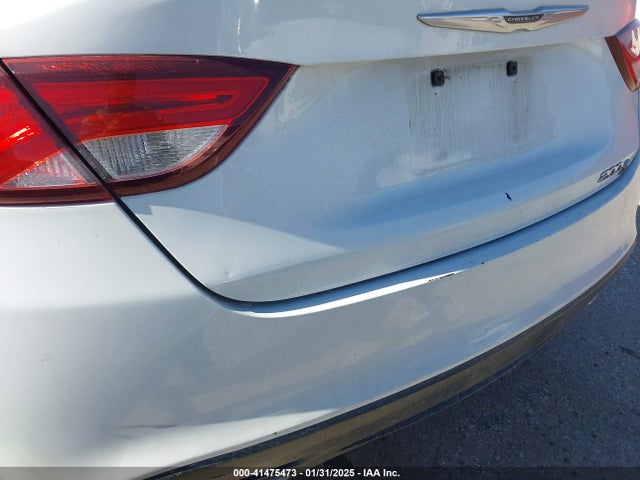 Chrysler 200 S 2015 1C3CCCBB8FN720232 Image 13