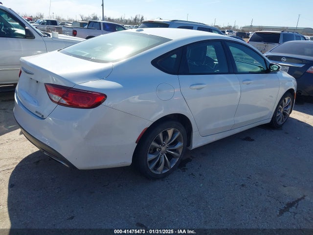 Chrysler 200 S 2015 1C3CCCBB8FN720232 Image 4