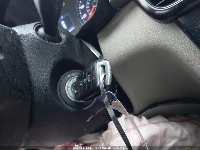 5XXGT4L32JG264694 KIA Optima Lx