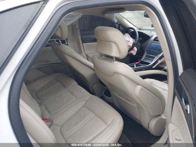 3LN6L2JK6FR620093 Lincoln MKZ