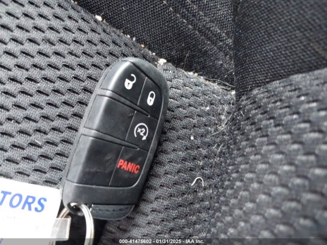 ZACNJDB10NPN77884 Jeep Renegade (red) Edition 4x4