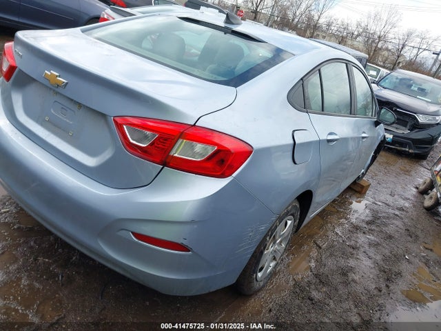 1G1BC5SM1H7171574 Chevrolet Cruze Ls Auto