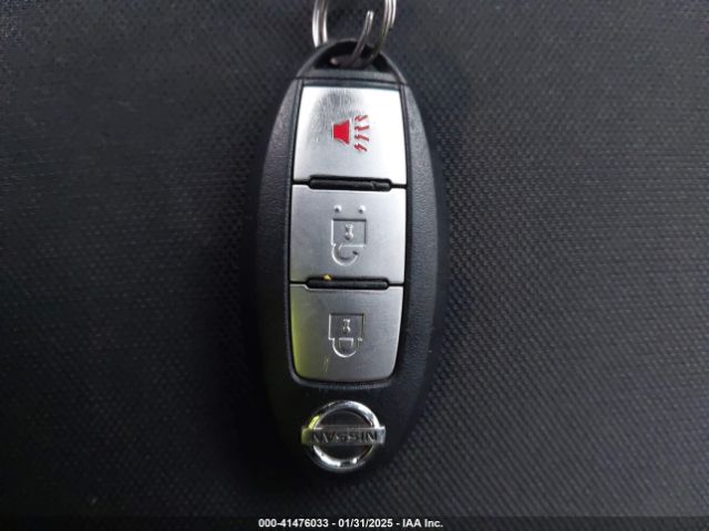 5N1DR2MM5HC619649 Nissan Pathfinder S