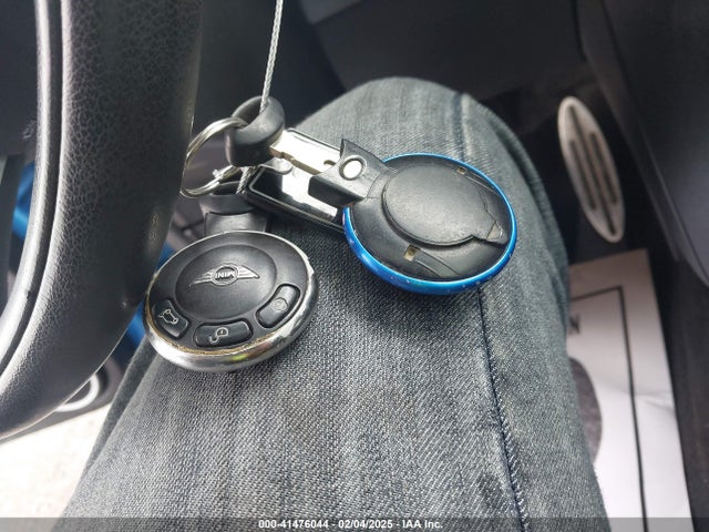 2007 MINI COOPER S WMWMF73567TL83920 Photo 10