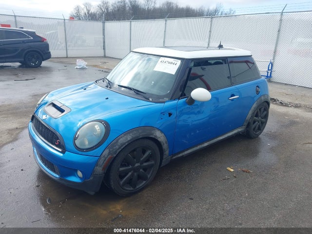 2007 MINI COOPER S WMWMF73567TL83920 Photo 1