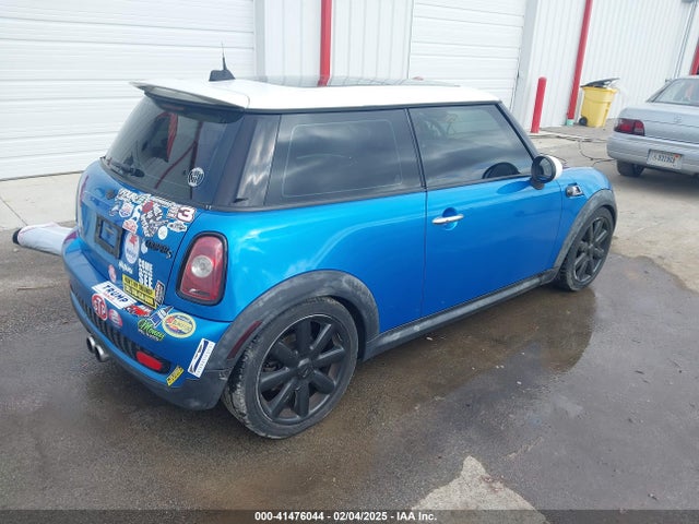 2007 MINI COOPER S WMWMF73567TL83920 Photo 3