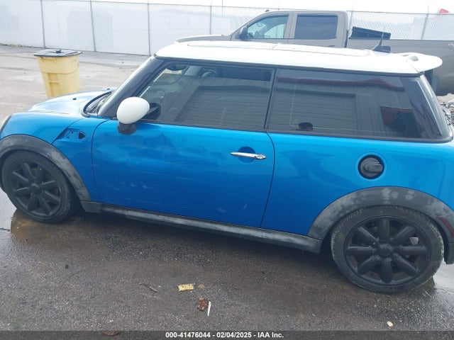 2007 MINI COOPER S WMWMF73567TL83920 Photo 5