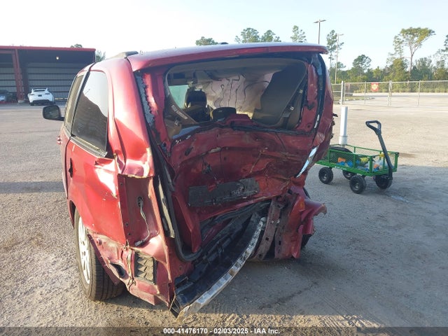 2C4RC1AG8FR755640 Chrysler Town & Country Lx