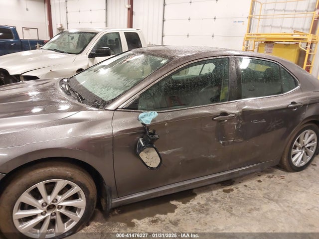 4T1G11AK4MU452643 Toyota CAMRY SE