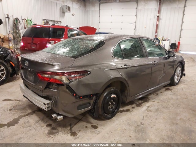4T1G11AK4MU452643 Toyota CAMRY SE