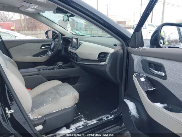 JN8BT3BB8PW354957 Nissan Rogue Sv Intelligent Awd