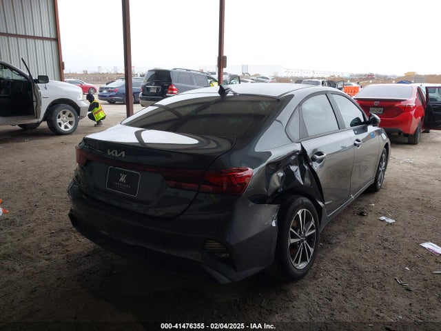 3KPF24AD9RE750627 KIA Forte Lxs