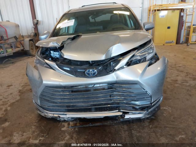5TDESKFC0PS108025 Toyota Sienna Platinum