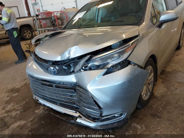 5TDESKFC0PS108025 Toyota Sienna Platinum