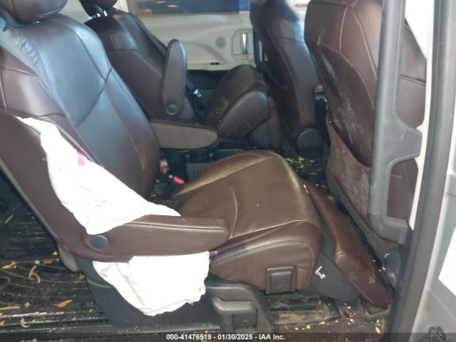 5TDESKFC0PS108025 Toyota Sienna Platinum