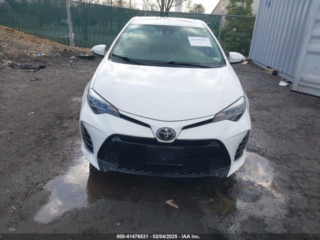 Toyota Corolla 2018 2T1BURHE6JC027664 Image 12