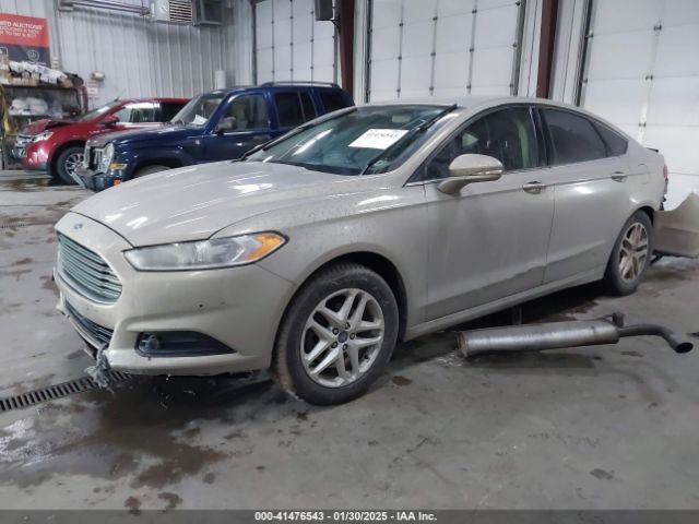 3FA6P0H78FR104998 Ford FUSION SE