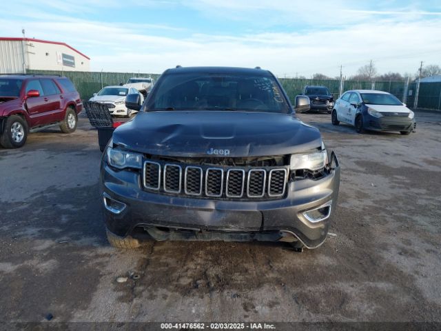 1C4RJEAG2KC698822 Jeep Grand Cherokee Laredo E 4x2