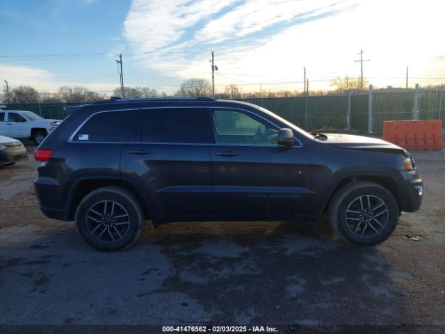 1C4RJEAG2KC698822 Jeep Grand Cherokee Laredo E 4x2