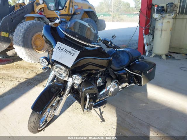 2015 HARLEY-DAVIDSON FLHTCU 1HD1FCM16FB695846 Photo 1