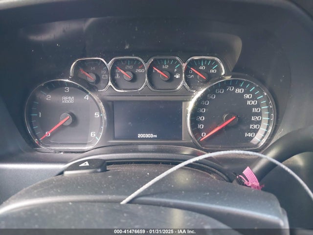 1GCVKREC0JZ164286 Chevrolet Silverado 1500 1lt