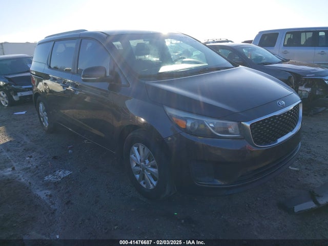 2015 KNDMB5C11F6043331 main image