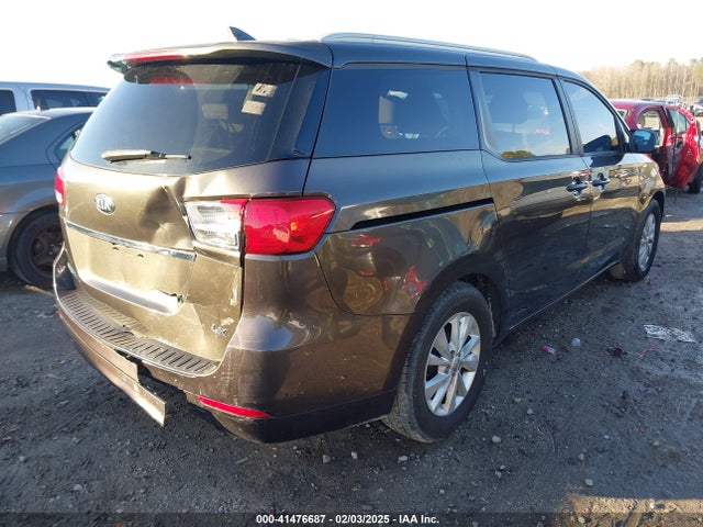 KIA SEDONA LX 2015 KNDMB5C11F6043331 Image 4
