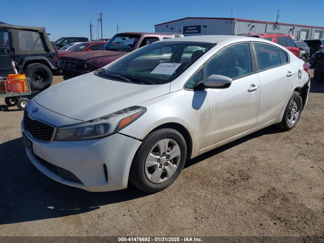 3KPFL4A77JE205943 KIA FORTE LX