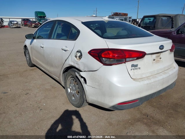 3KPFL4A77JE205943 KIA FORTE LX