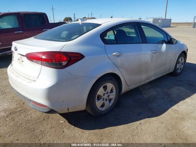 3KPFL4A77JE205943 KIA FORTE LX