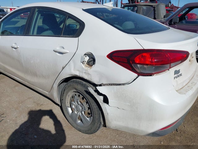 3KPFL4A77JE205943 KIA FORTE LX