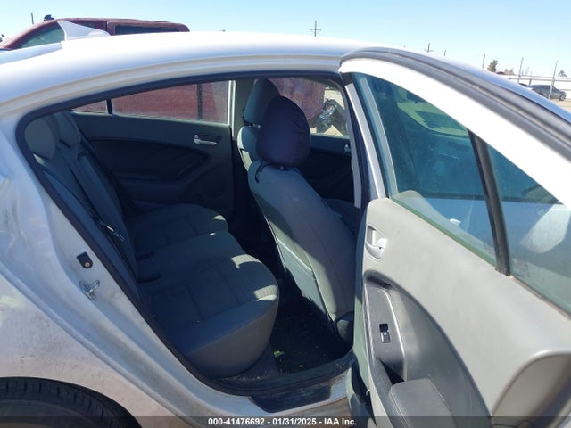 3KPFL4A77JE205943 KIA FORTE LX