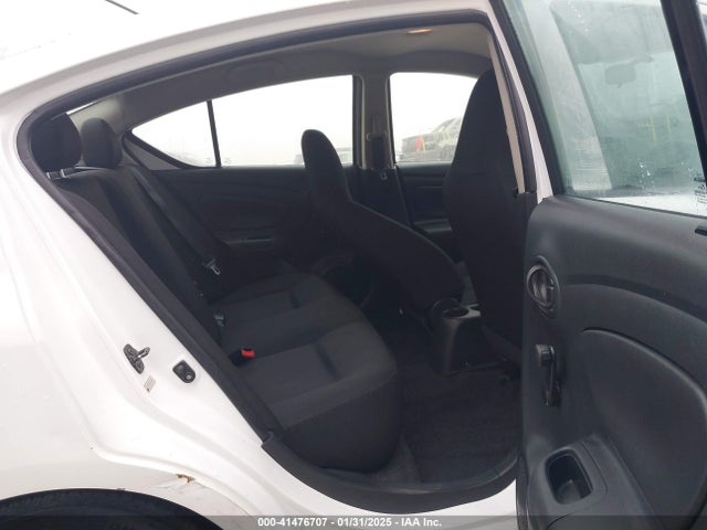 Nissan Versa 1.6 S 2016 3N1CN7AP5GL896055 Image 8