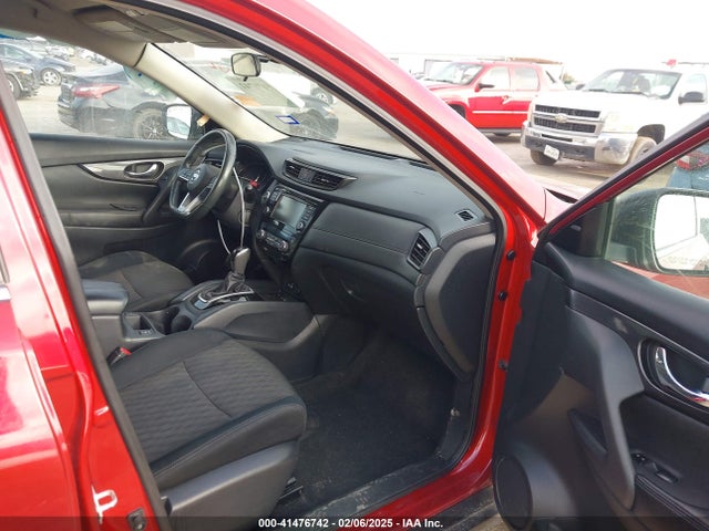 5N1AT2MV5JC737445 Nissan ROGUE SV