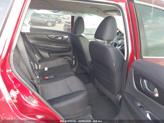 5N1AT2MV5JC737445 Nissan ROGUE SV