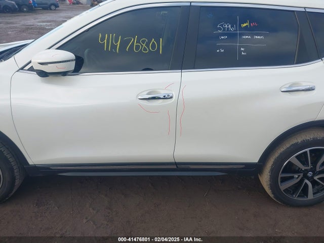 5N1AT2MV3KC795409 Nissan Rogue Sl