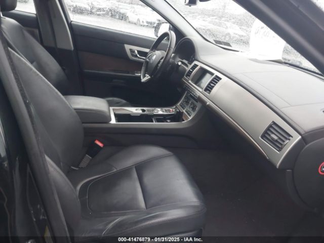 2013 JAGUAR XF SAJWJ0EF7D8S92274 Photo 4