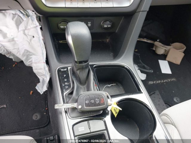 5NPE24AF5KH799886 Hyundai SONATA SE