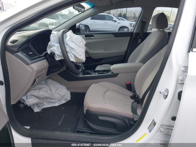 5NPE24AF5KH799886 Hyundai SONATA SE