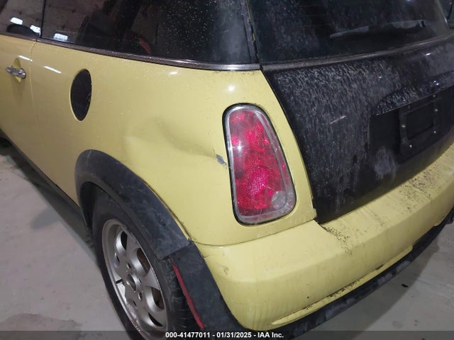 2005 MINI COOPER WMWRC33575TK61121 Photo 5