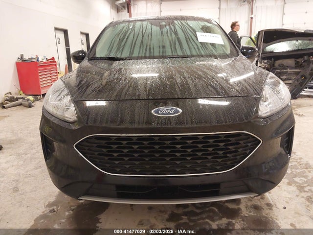 1FMCU9G62LUC12617 Ford ESCAPE SE