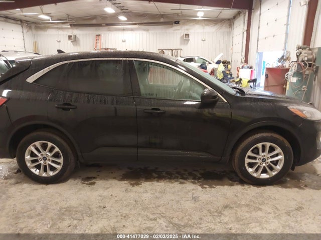 1FMCU9G62LUC12617 Ford ESCAPE SE