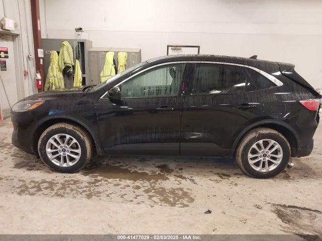 1FMCU9G62LUC12617 Ford ESCAPE SE