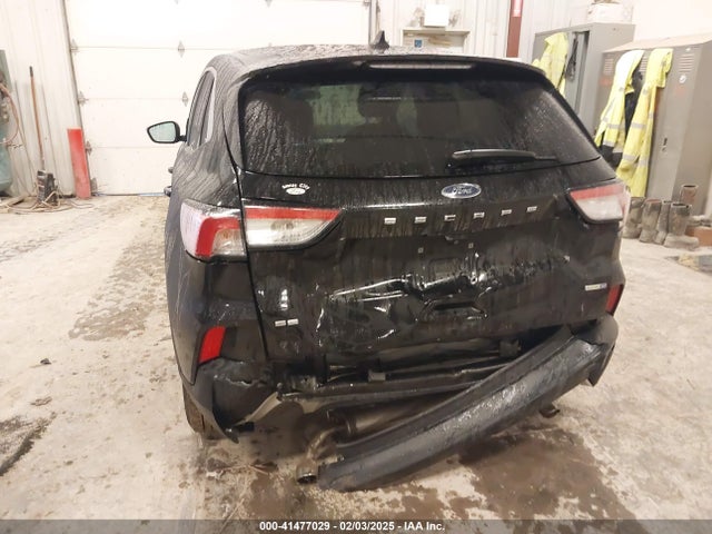 1FMCU9G62LUC12617 Ford ESCAPE SE