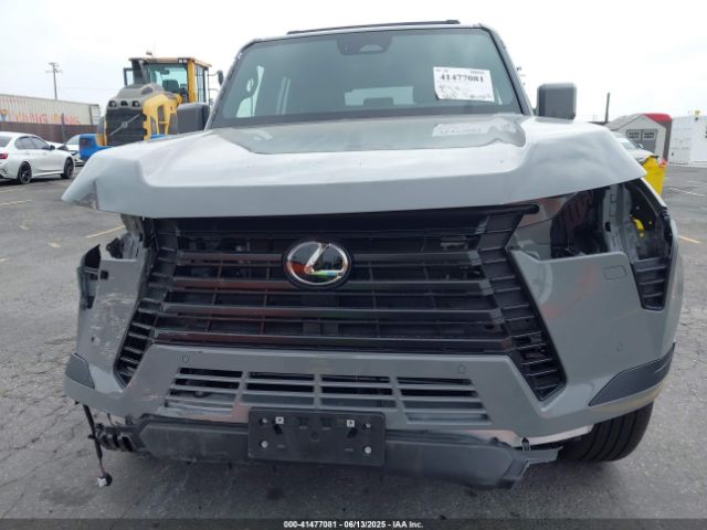 JTJTBCDX5R5029541 Lexus v35a-fts