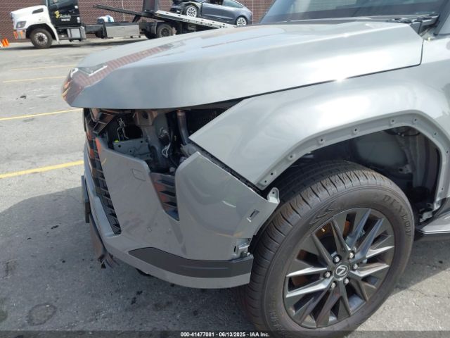 JTJTBCDX5R5029541 Lexus v35a-fts
