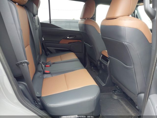 JTJTBCDX5R5029541 Lexus v35a-fts
