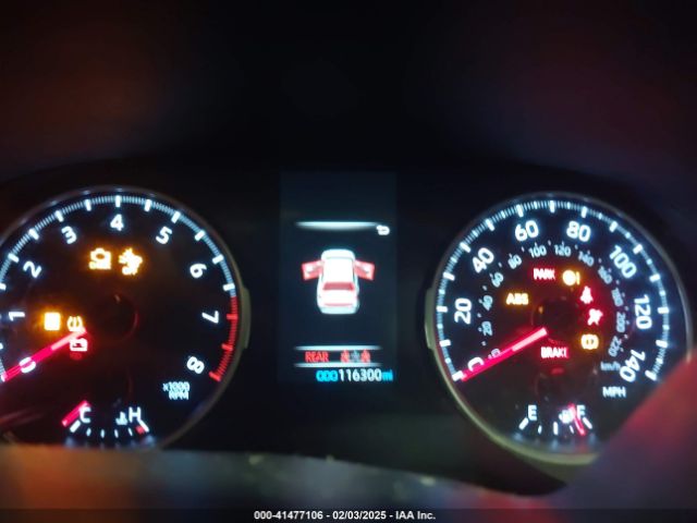 JTMF1RFV4KJ025396 Toyota RAV4 LE