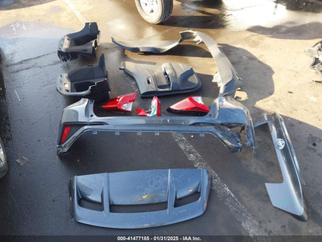 JTNKHMBX3L1088426 Toyota C-HR LE