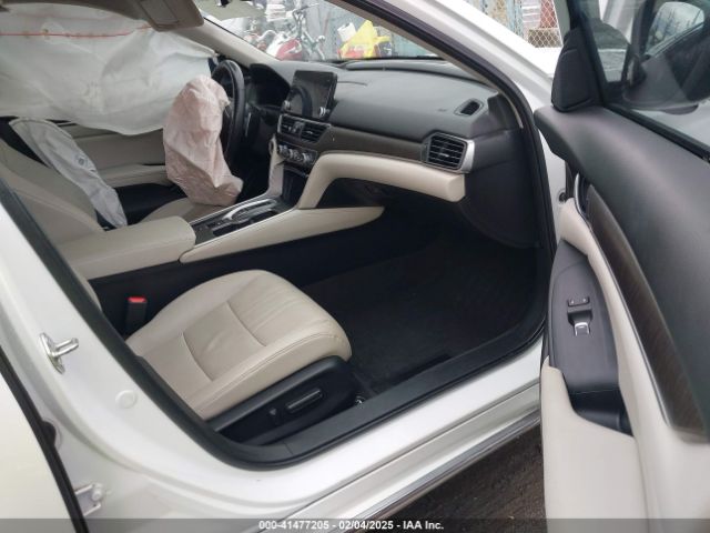 1HGCV3F94JA014177 Honda Accord Hybrid Touring